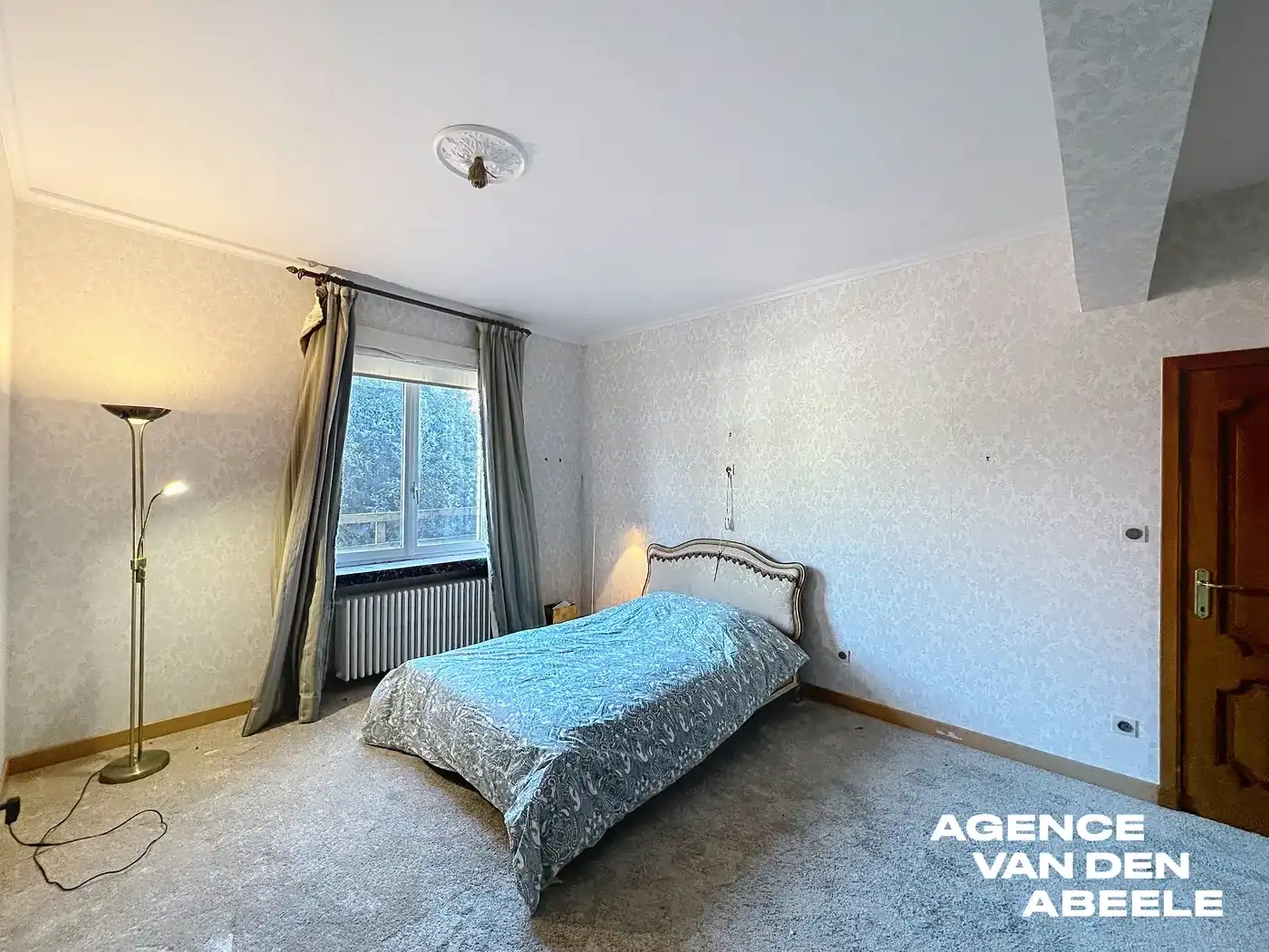 Op te frissen appartement met 2 slaapkamers aan de Sint-Annarei te Brugge foto 8