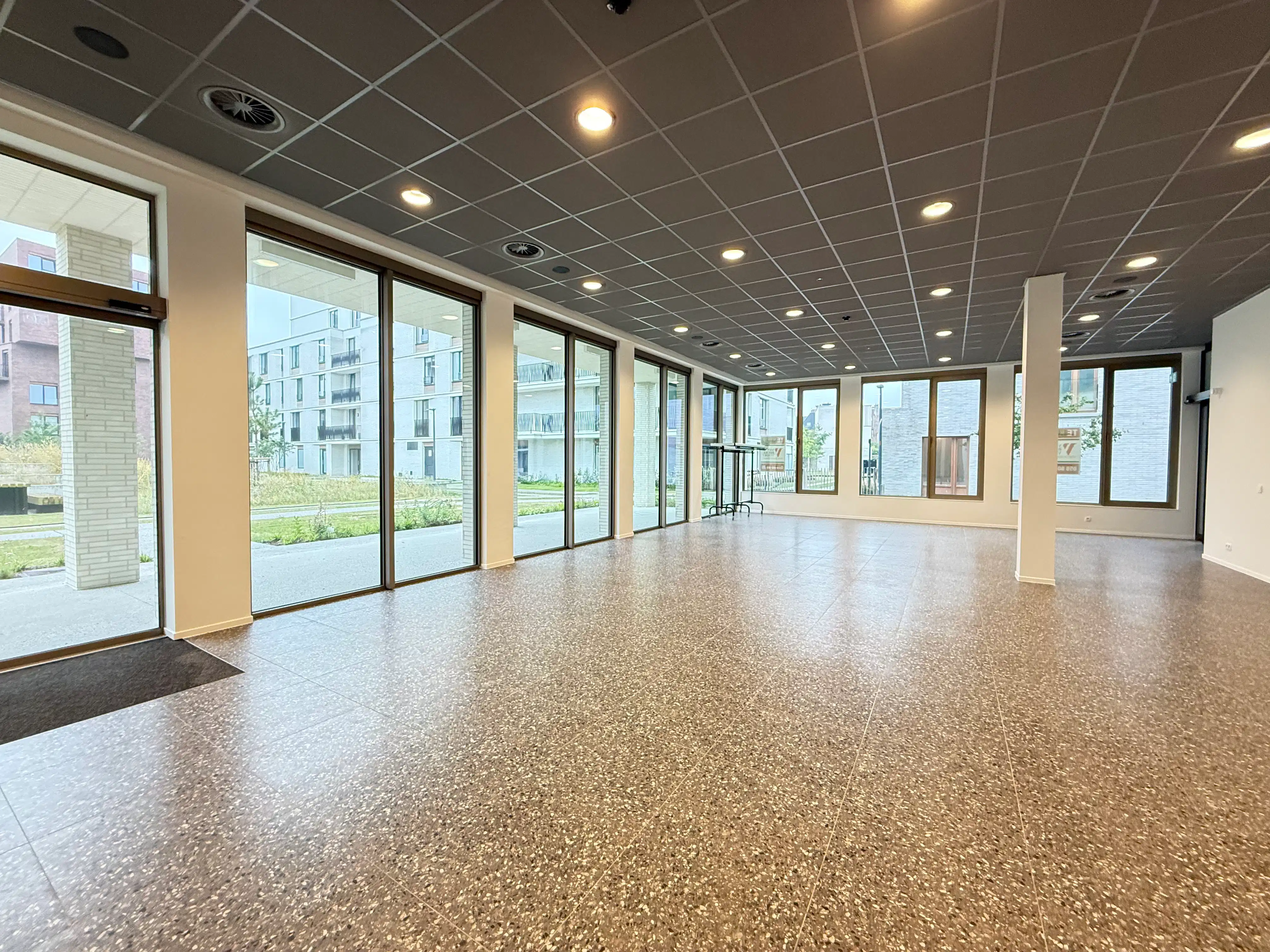 Restaurant 139m² in nieuwbouwresidentie foto 6