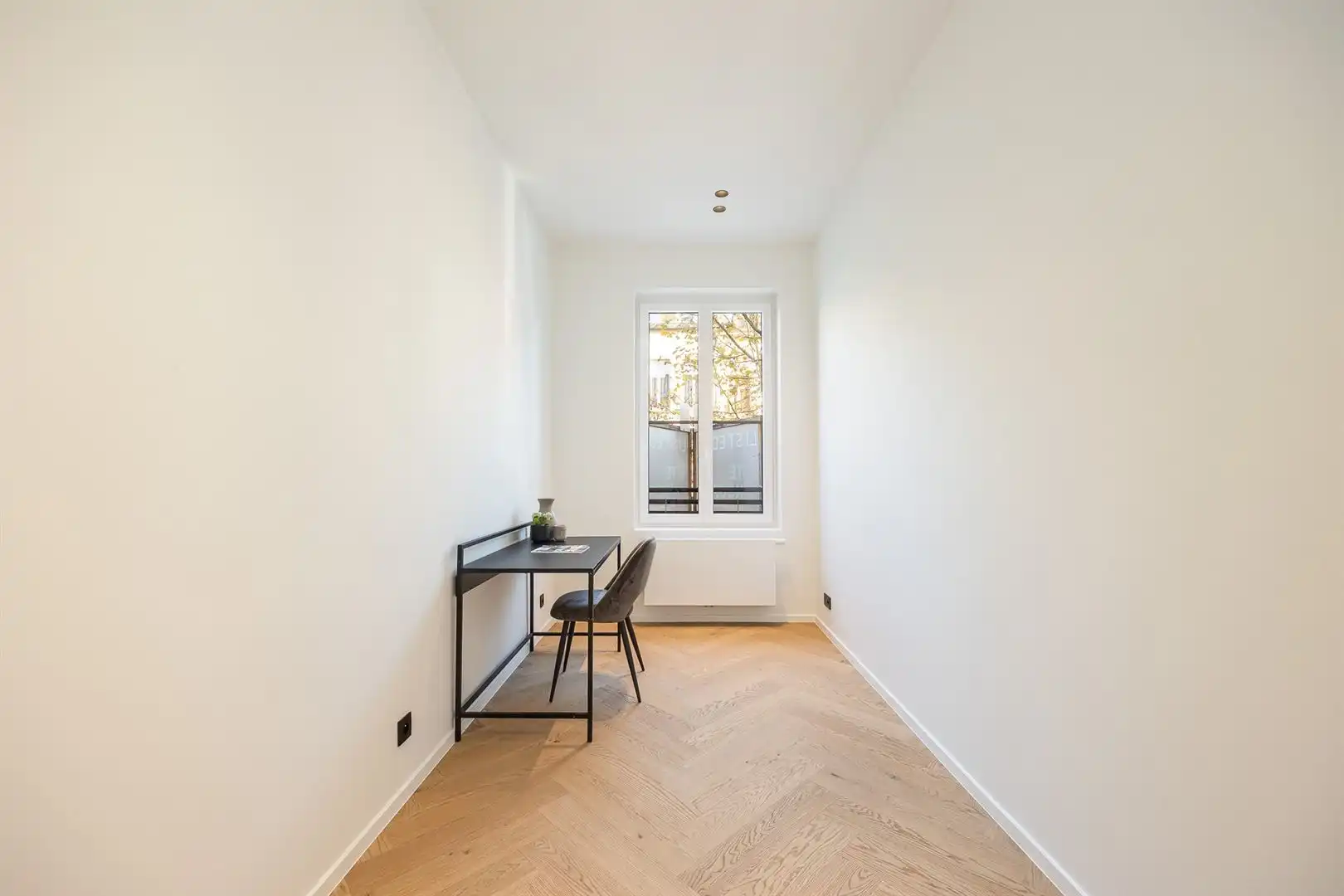 Gerenoveerd appartement met luxe-afwerking en topterras foto 14