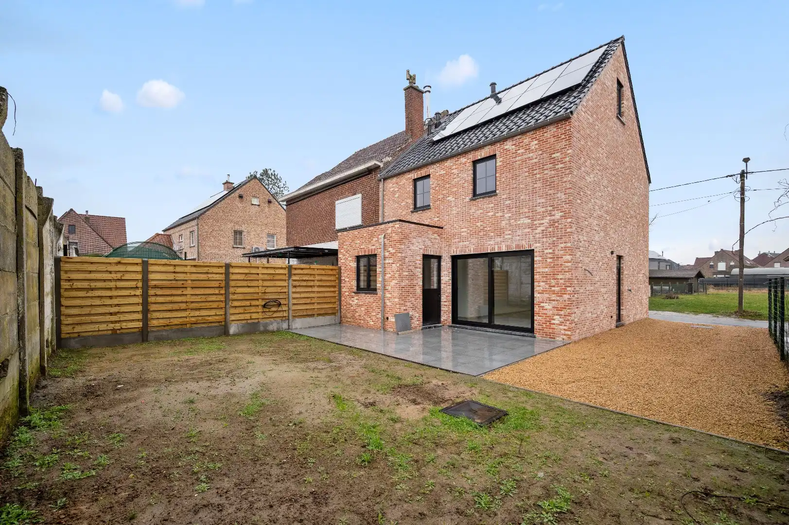 Prachtige nieuwbouw half open bebouwing met tuin en 3 slaapkamers te Zoutleeuw. foto 3