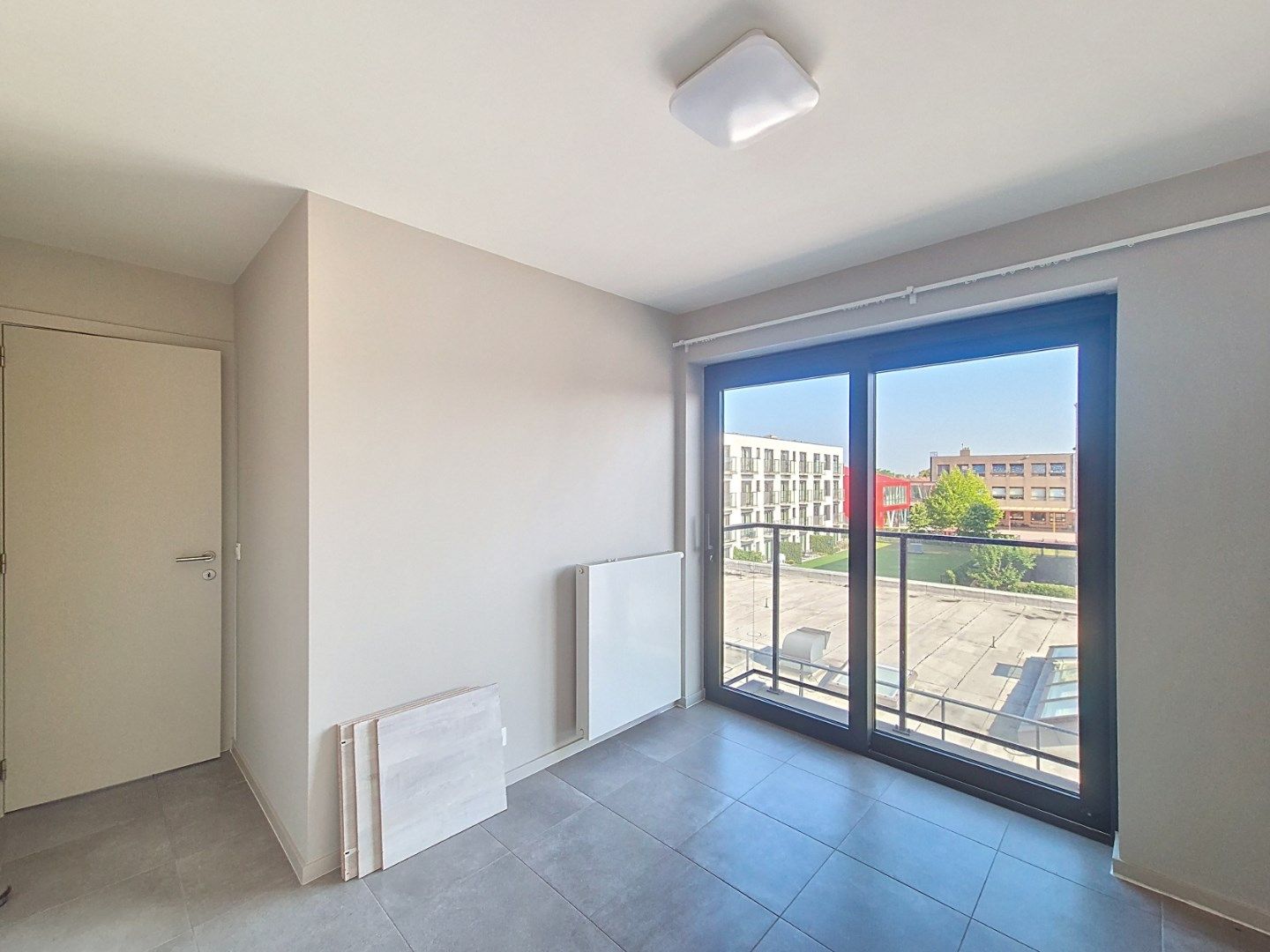 Appartement met 2 slpks en garage foto 16