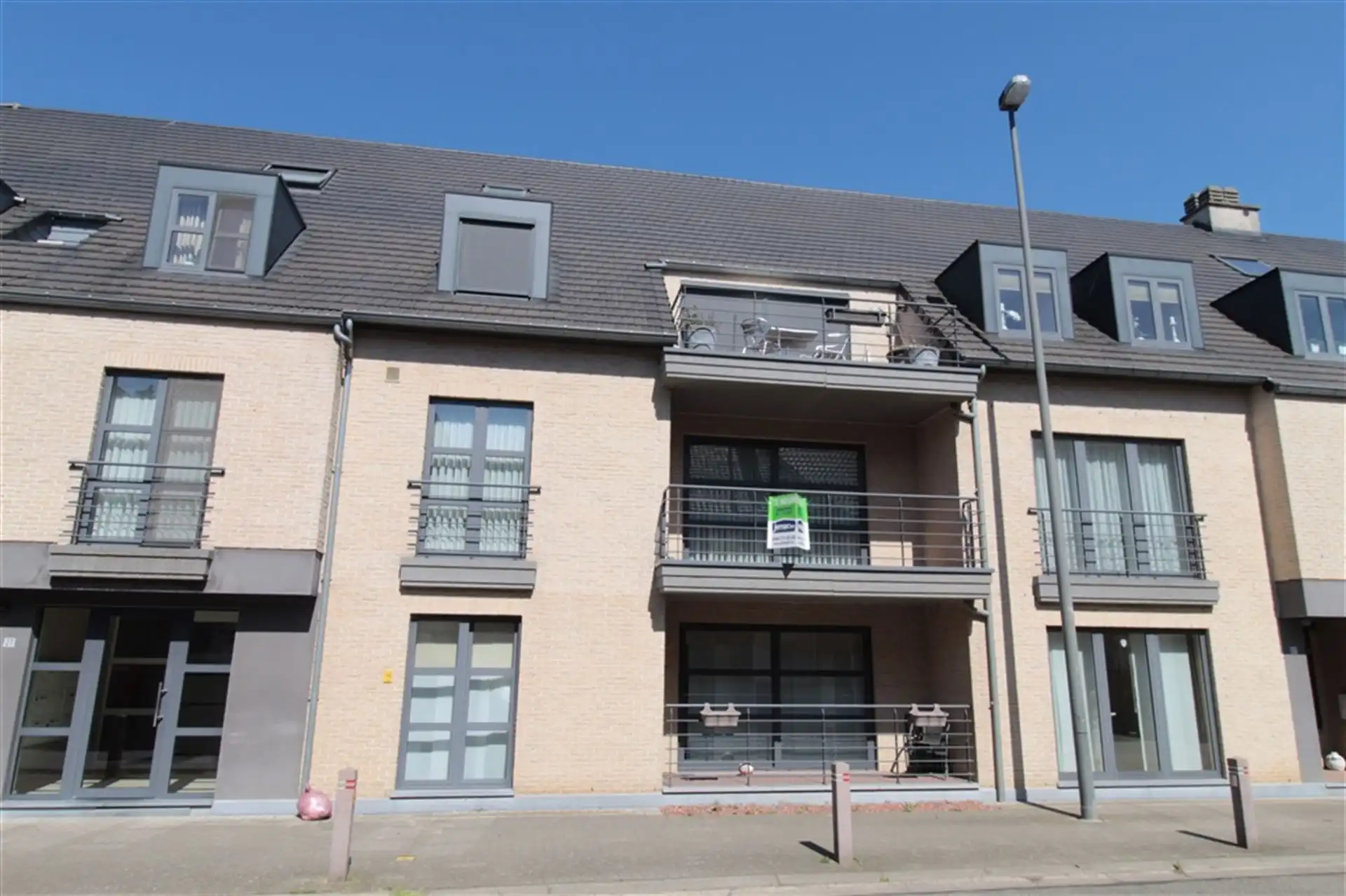 Appartement foto {{pictureIndex}}