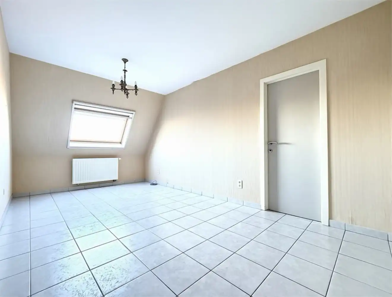 Instapklare appartement MET garage in Residentie Spanje in het centrum van Koekelare foto 8