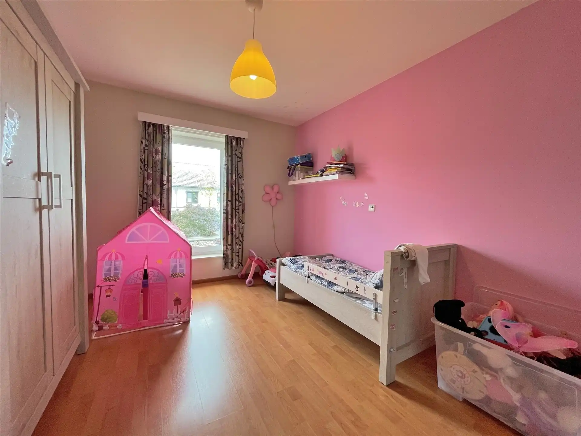 Recente woning met 4 slpks, garage en tuin. foto 7