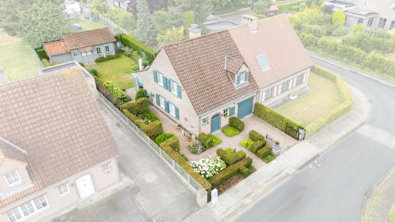 ()=>{if(producerUpdateValueVersion(node),producerAccessed(node),node.value===ERRORED)throw node.error;return node.value} Lodewijk de Raetplein 14 - 9160 Lokeren