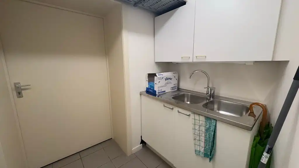 Commercieel kantoor te huur in centrum Gent foto 11