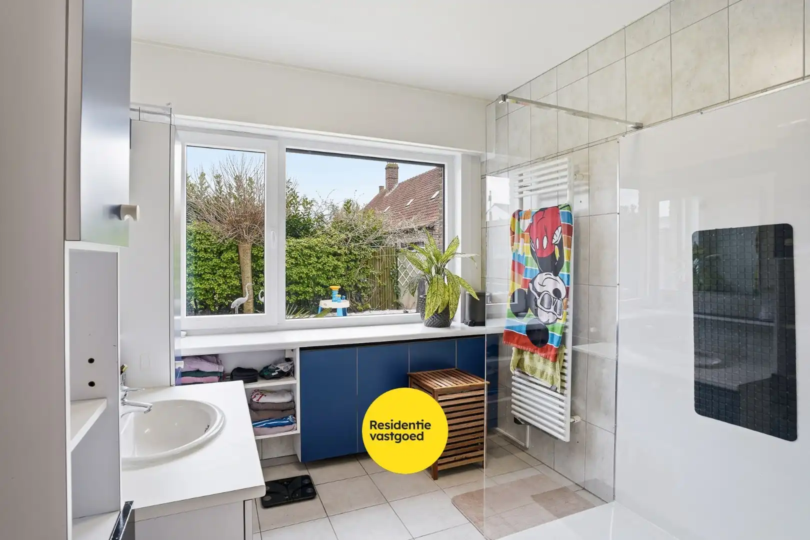 Volledig instapklare bungalow met praktijkruimte foto 20