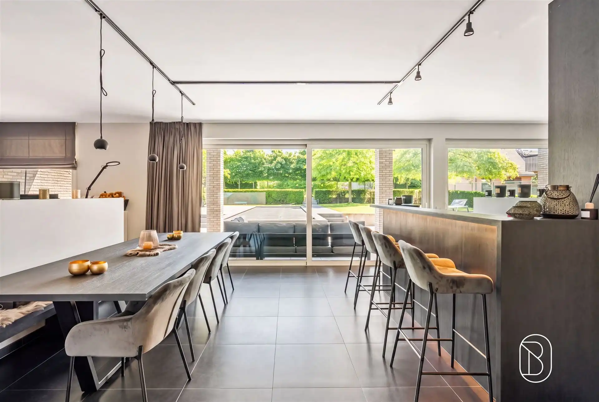 Grote energiezuinige villa met zwemvijver en mooie tuin foto 10