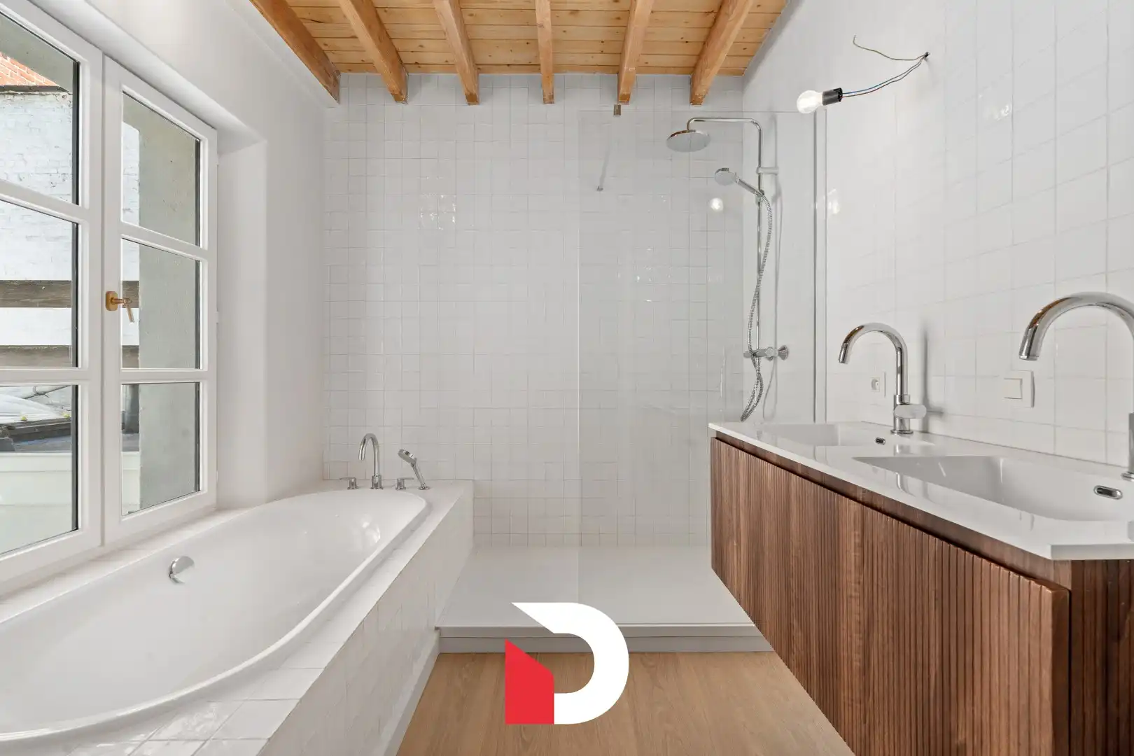 Luxueus gerenoveerde stadswoning in centrum Brugge foto 15