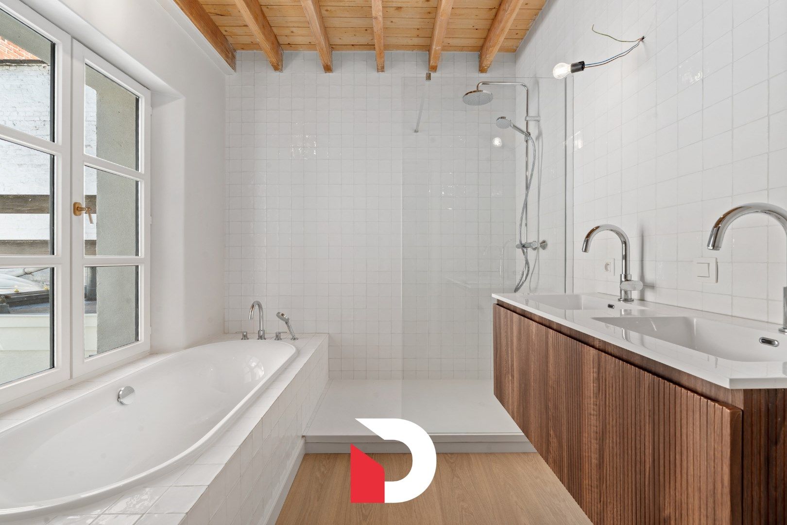 Luxueus gerenoveerde stadswoning in centrum Brugge foto 15