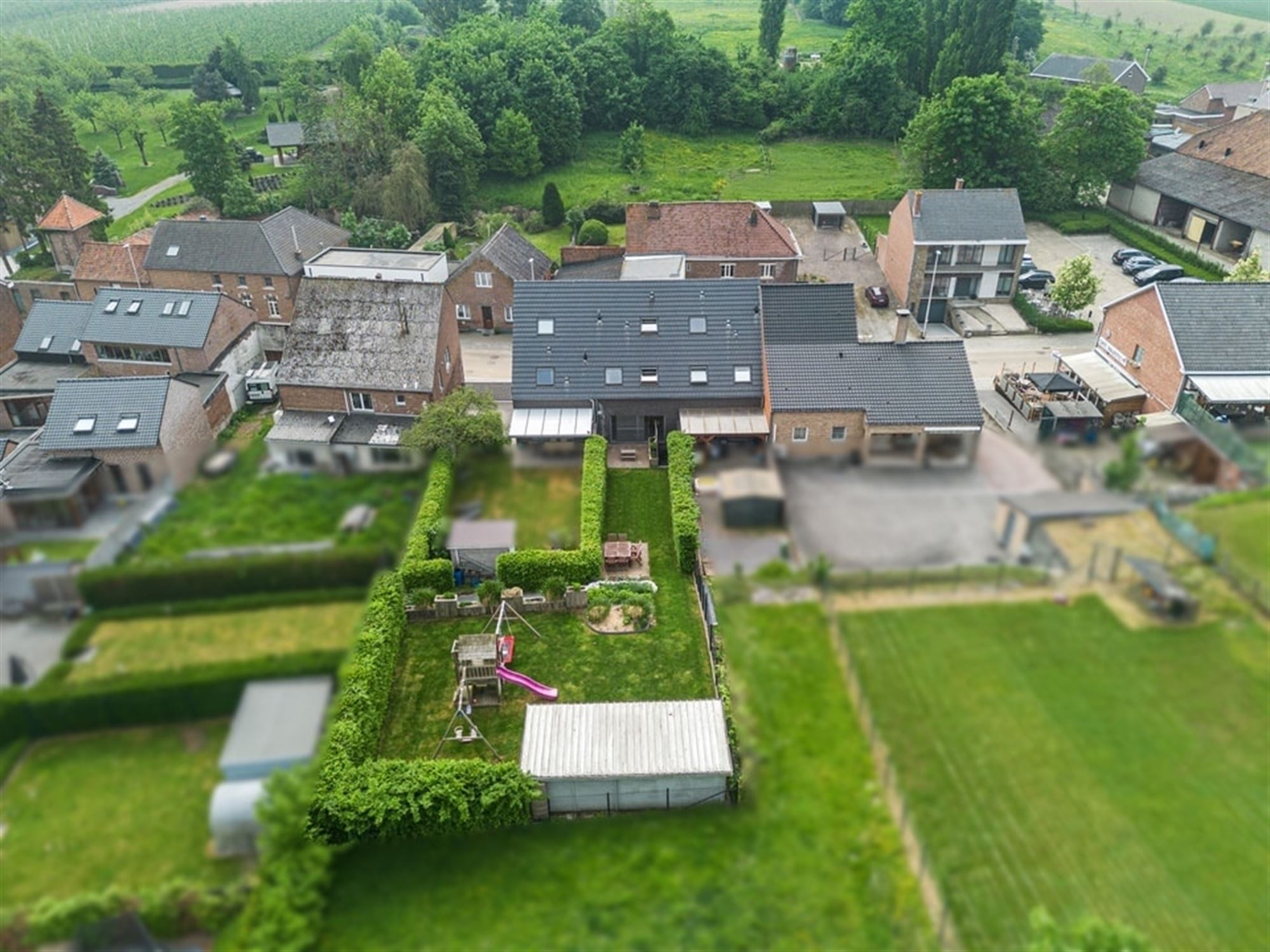 KNAPPE GEZINSWONING MET GEZELLIGE TUIN IN GROOT-GELMEN foto 3