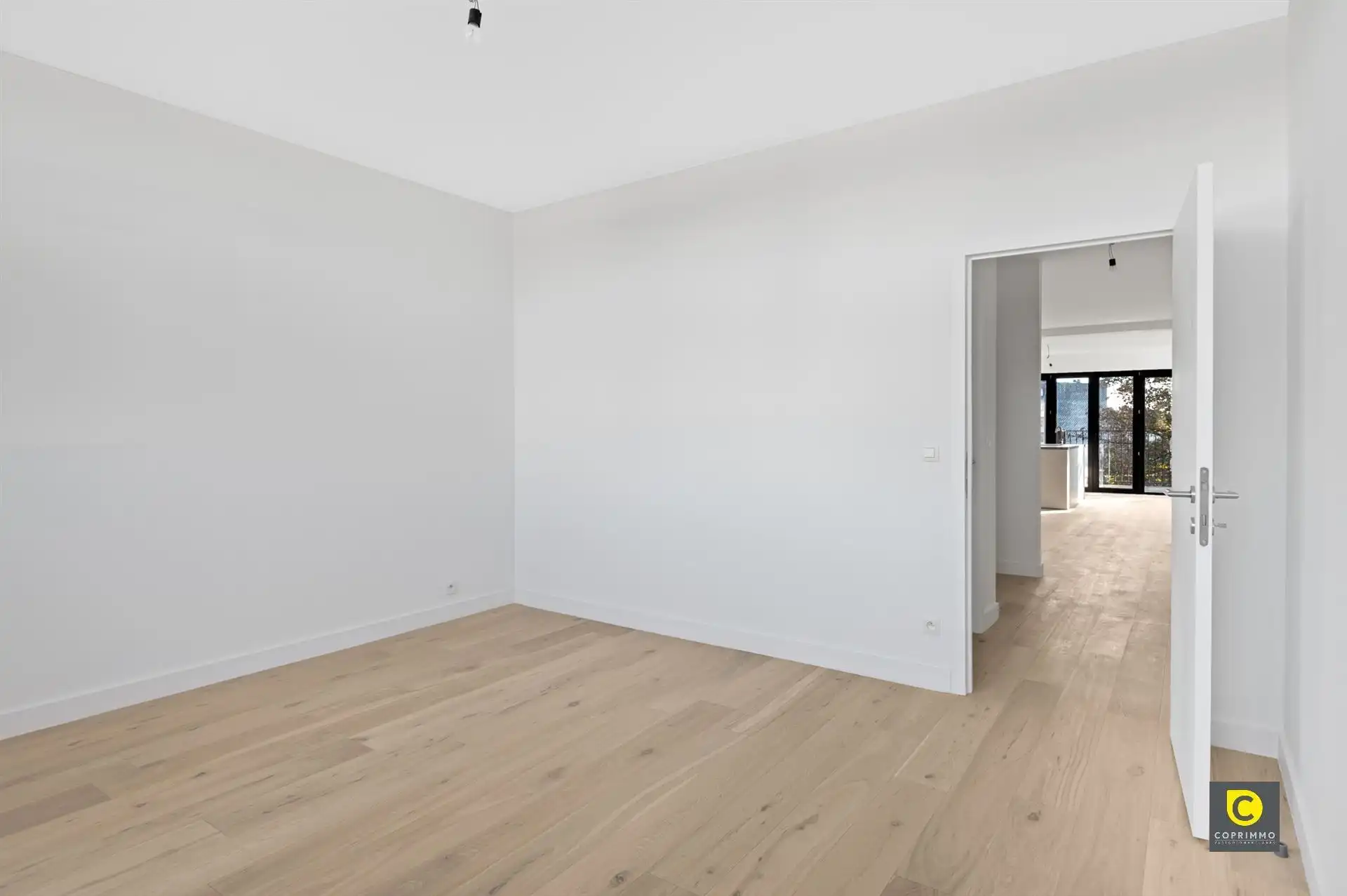 Ruim gerenoveerd 2 spp appartement foto 9