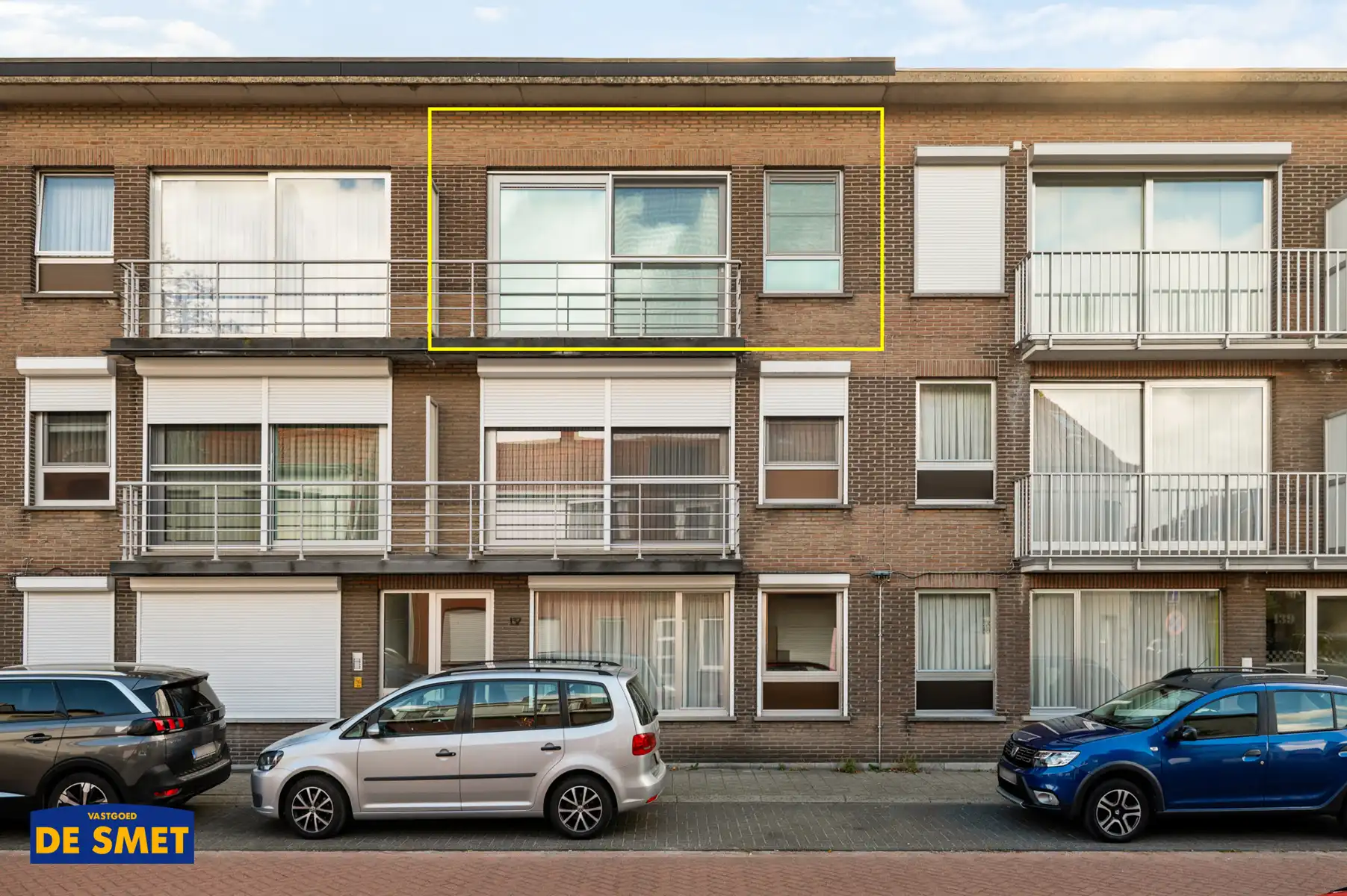 Zéér goed onderhouden appartement met balkon én terras foto 3