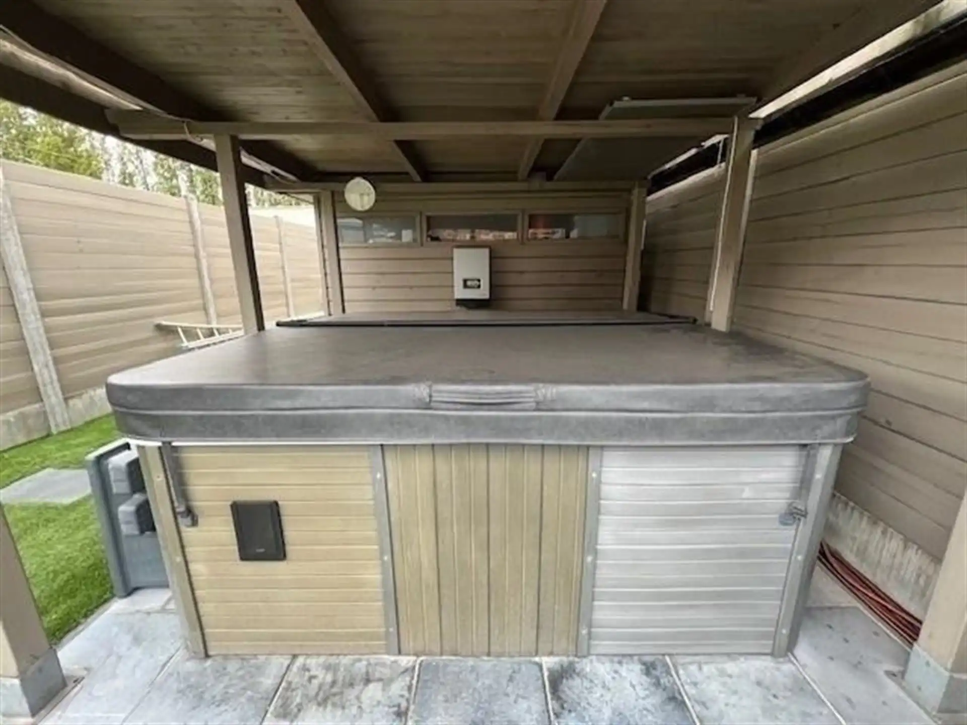 Charmante woning met tuin en uitweg voor fietsen! foto 15