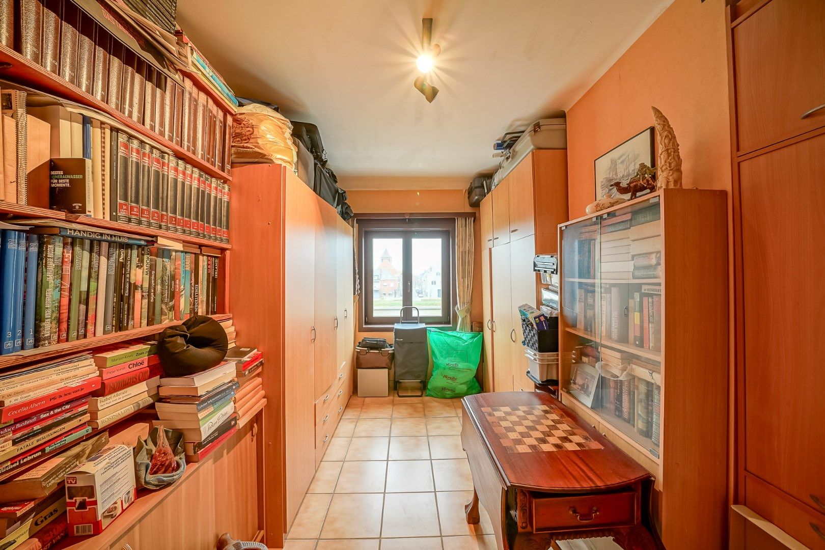 Ruime woning met 3 slaapkamers langs de vaart foto 9