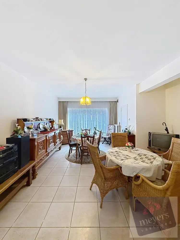 Gezellig gelijkvloers appartement met autostaanplaats in het centrum van Hasselt foto 2