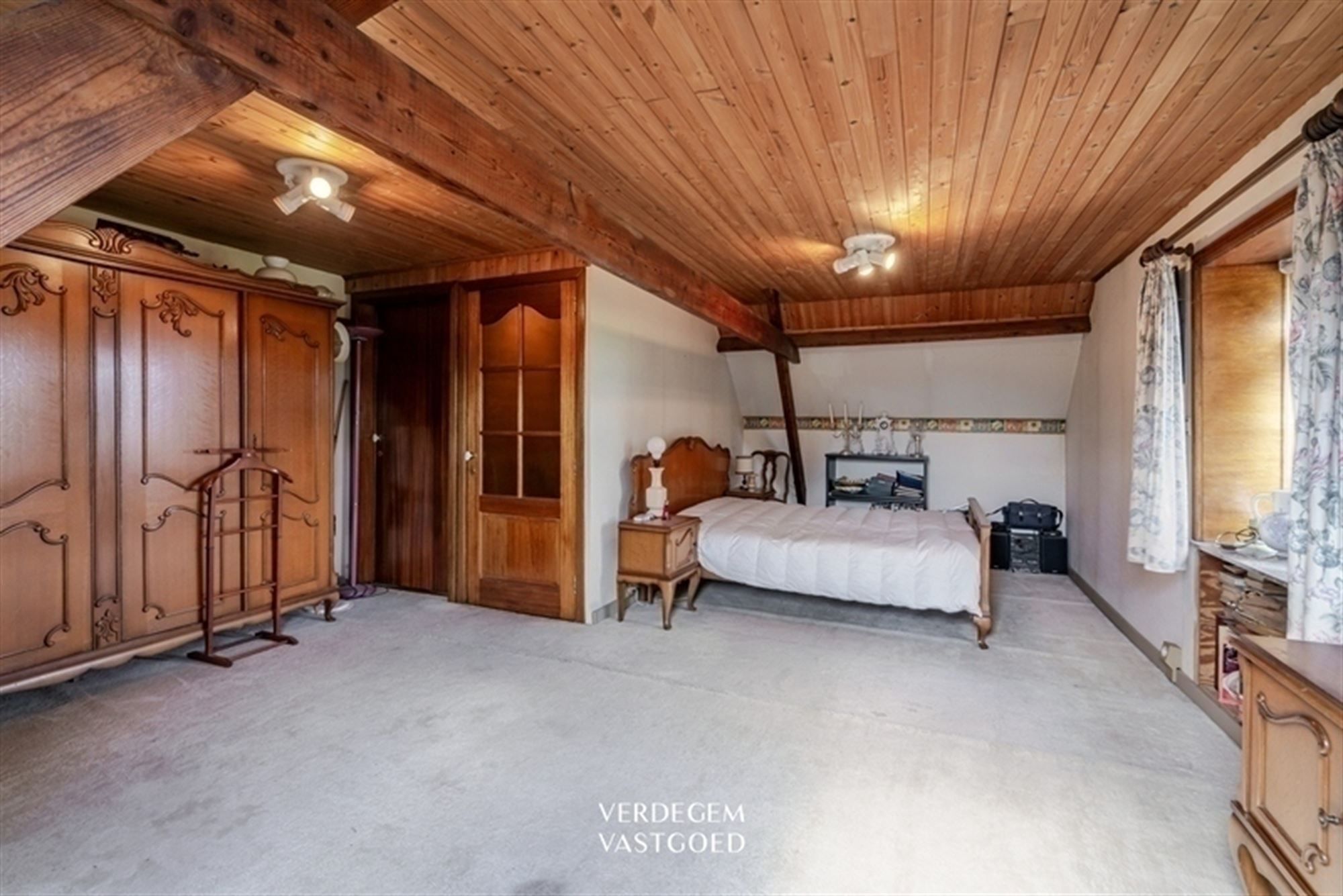 Authentieke woning met recente uitbreiding en uniek historisch accent foto 15