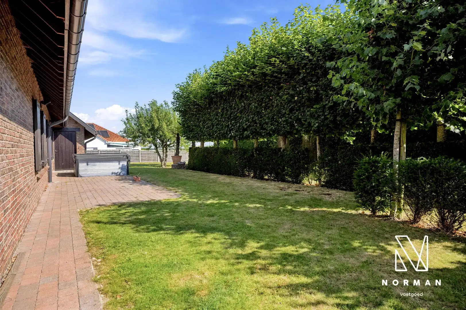 Villa met zwembad op een perceel van 1.598 m² foto 32