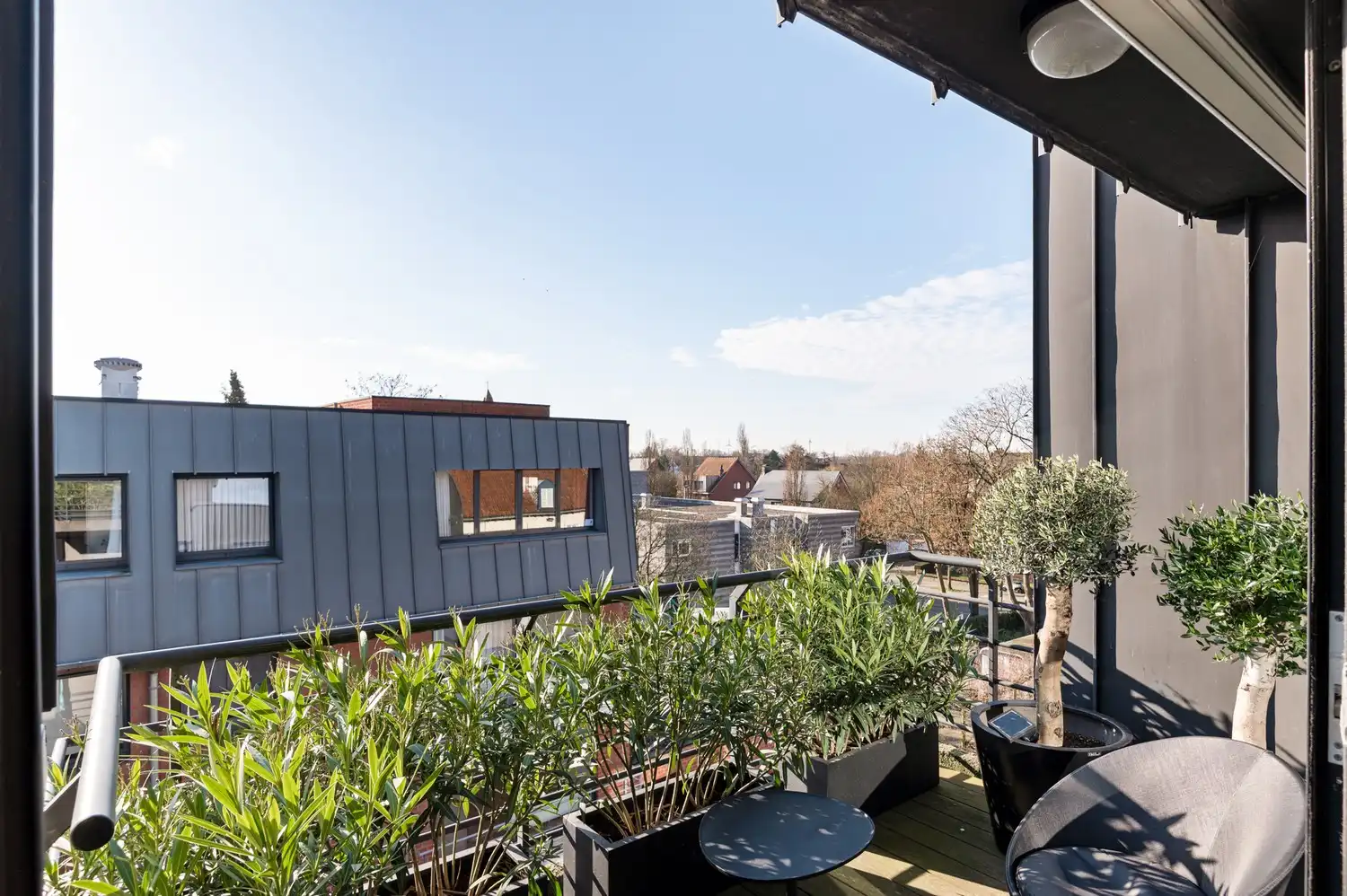 Uniek duplex appartement met 3 slaapkamers op gunstige locatie in Kontich foto 2