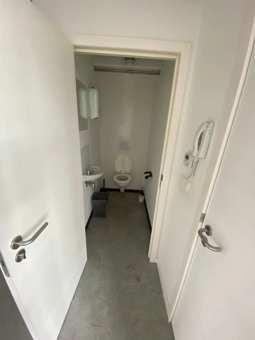 Kantoor/Showroomruimtes te huur Kruibeke foto 6