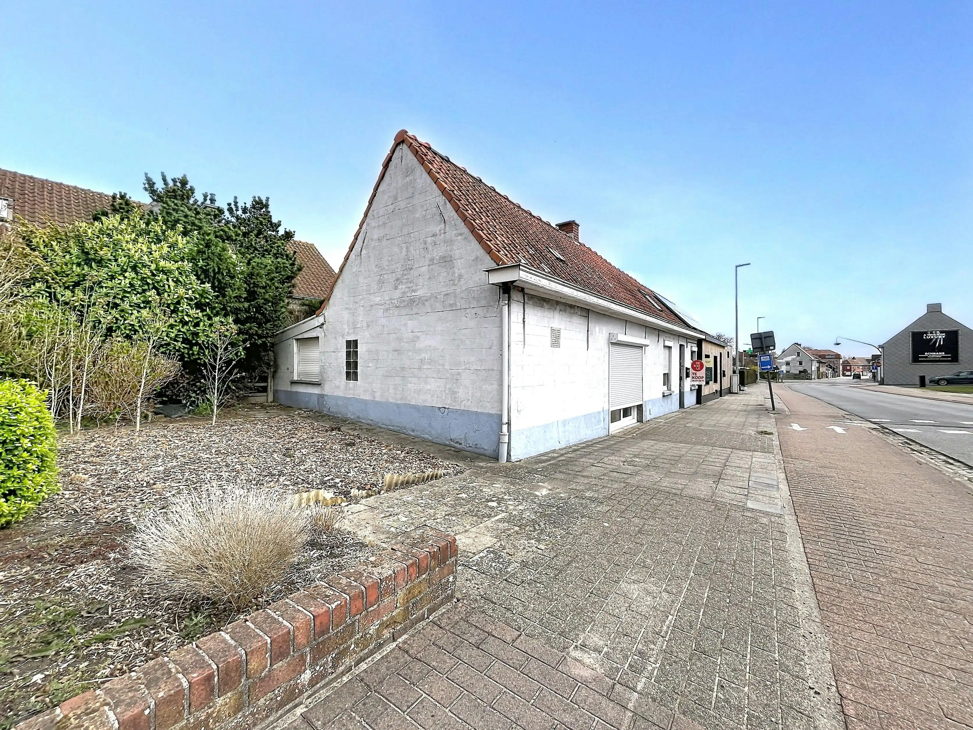 Hoofdfoto van de publicatie: Te renoveren woning in het centrum van Ursel