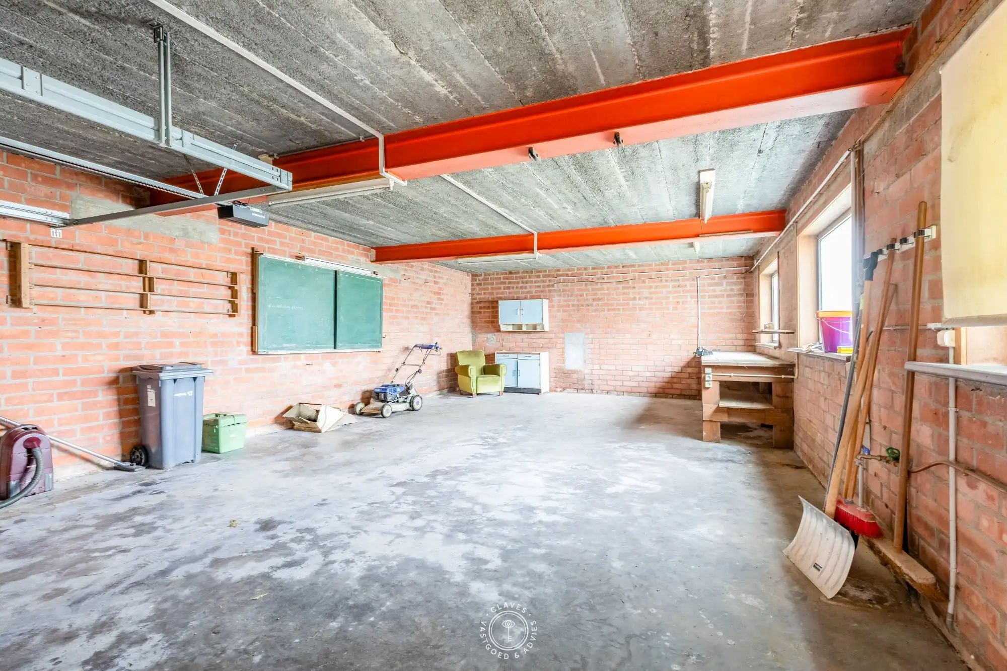 Open bebouwing met magazijn op een perceel van ca. 1.673 m²  in het centrum van Belsele foto 17
