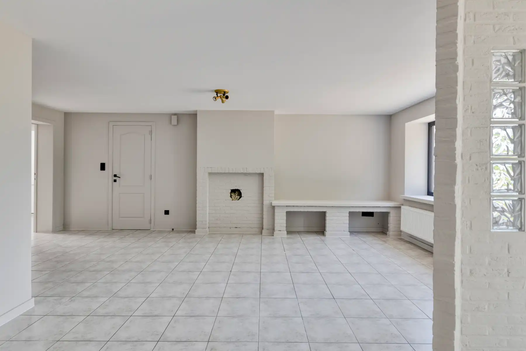 Instapklare HOB met 3 slaapkamers, garage en tuin! foto 3