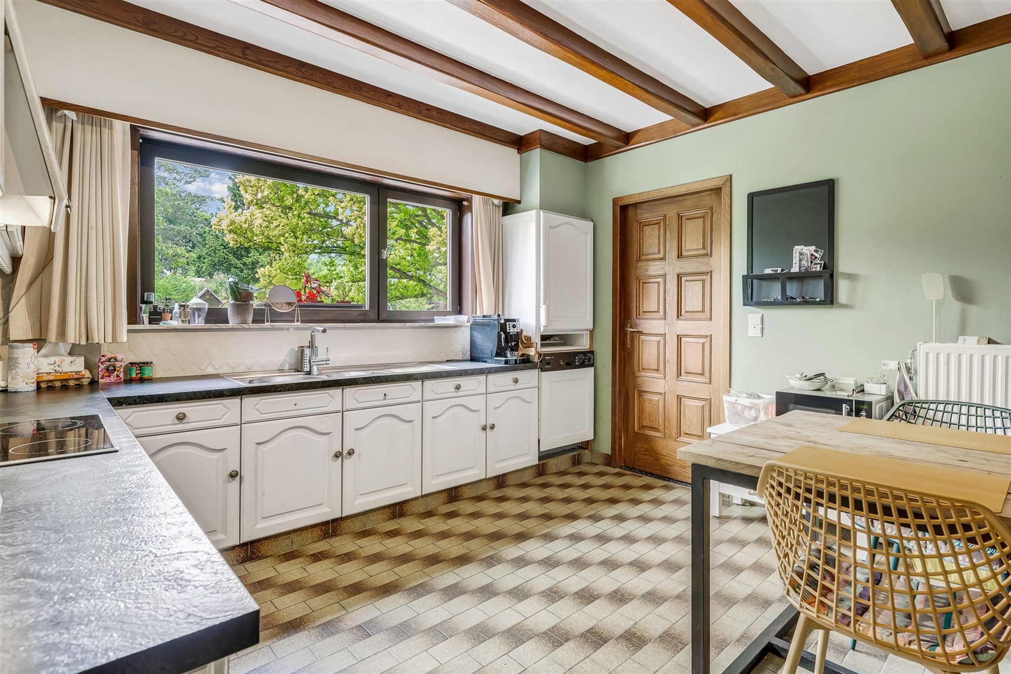 GELIJKVLOERSE WONING OP 2283M2 OP RESIDENTIËLE LIGGING foto 10