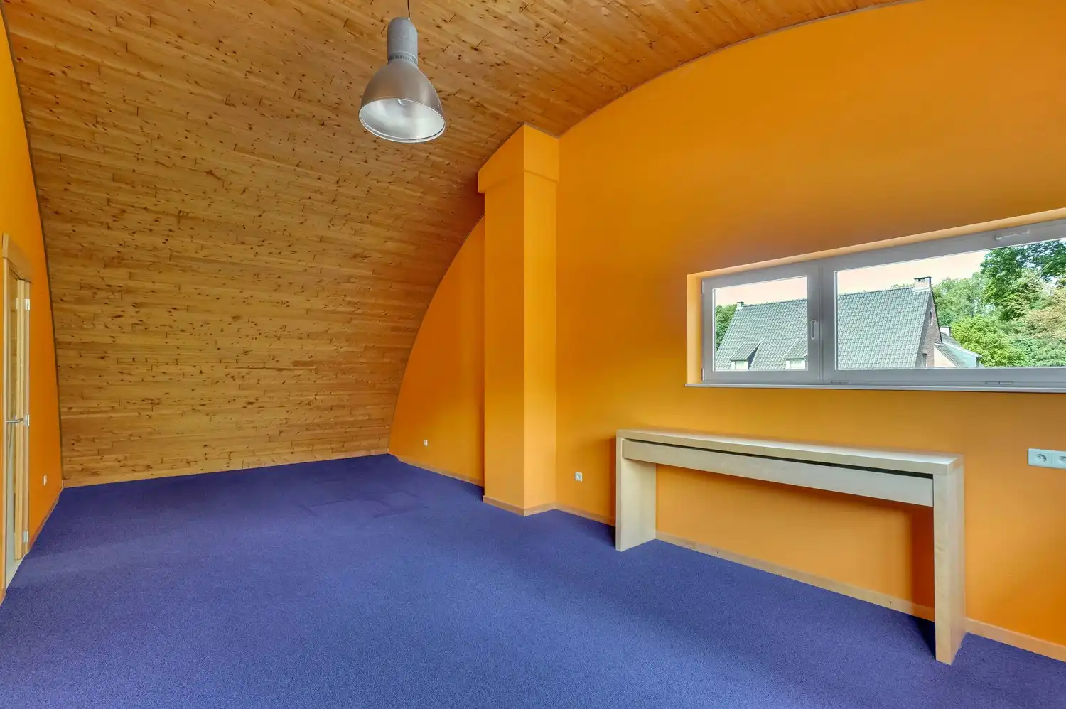 TRIPLEX-APPARTEMENT MET 2 TERRASSEN, TUIN EN BOS foto 11