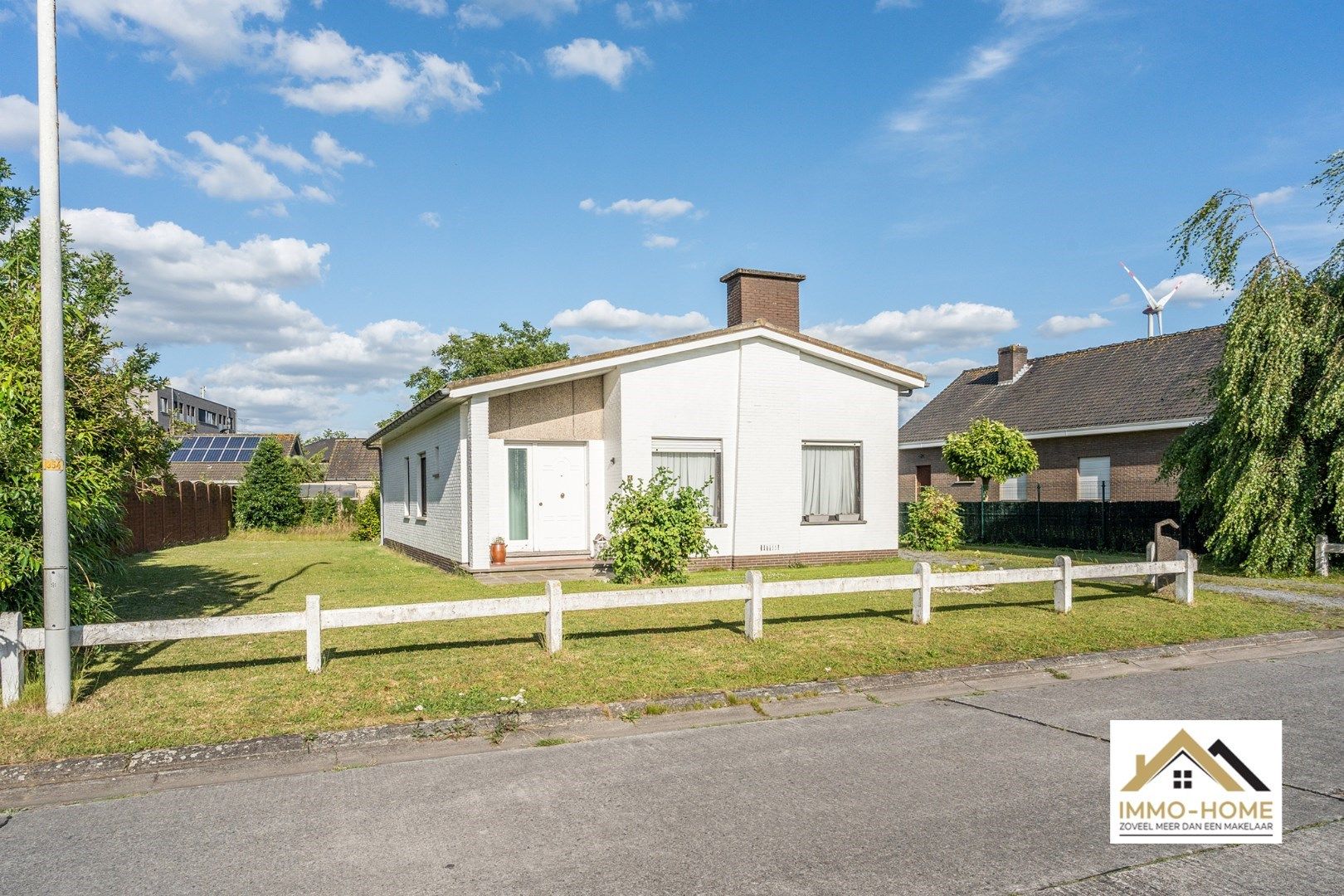 Bungalow in rustig gelegen mooie buitenwijk te Evergem foto 3