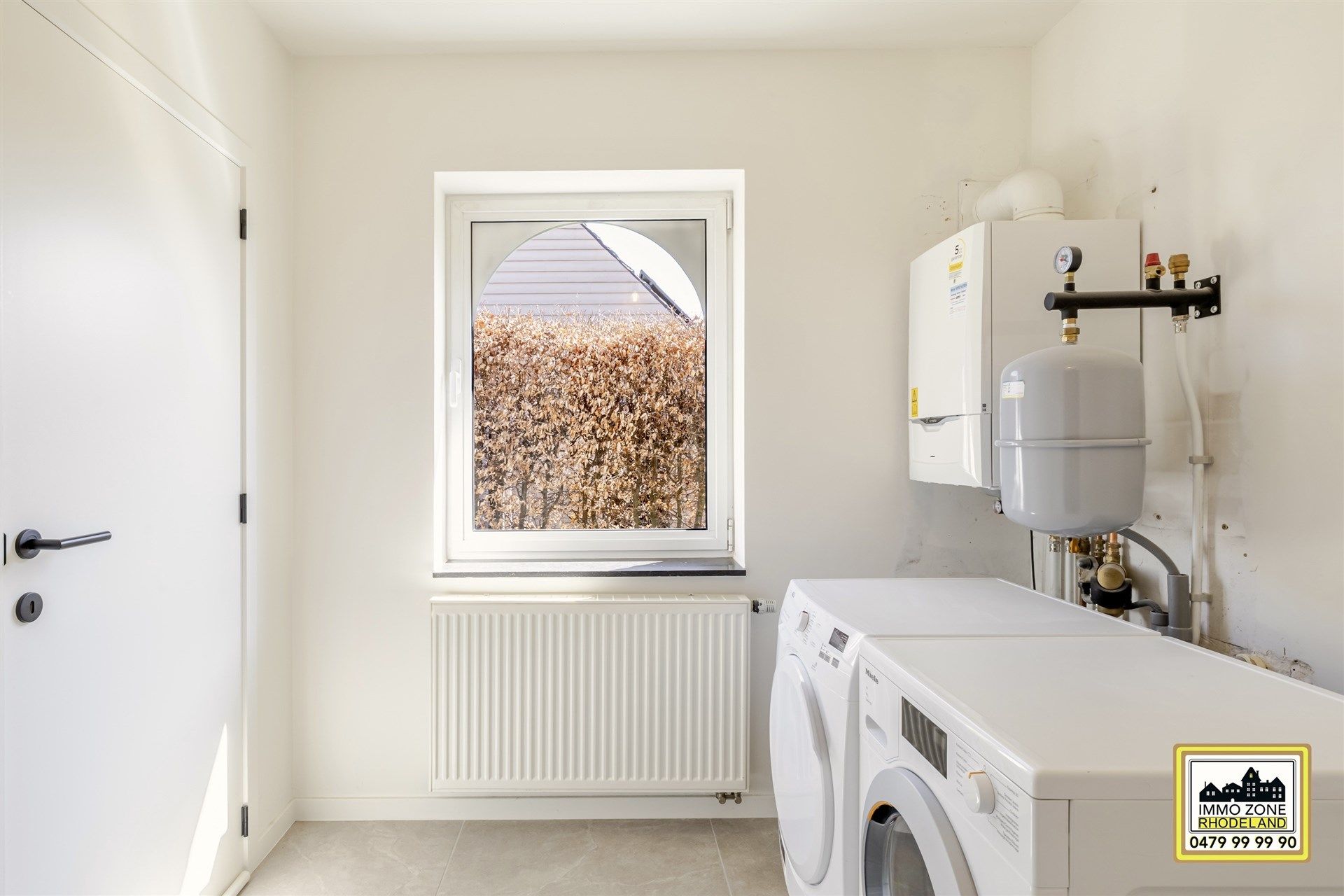 Prachtige zuiderse bungalow met grote tuin foto 17
