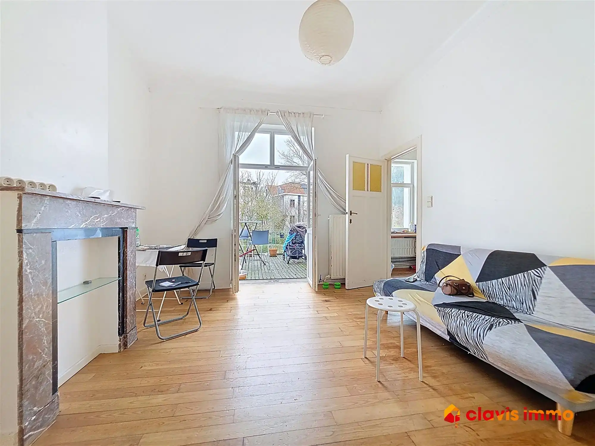 Appartement met grot terras foto {{pictureIndex}}