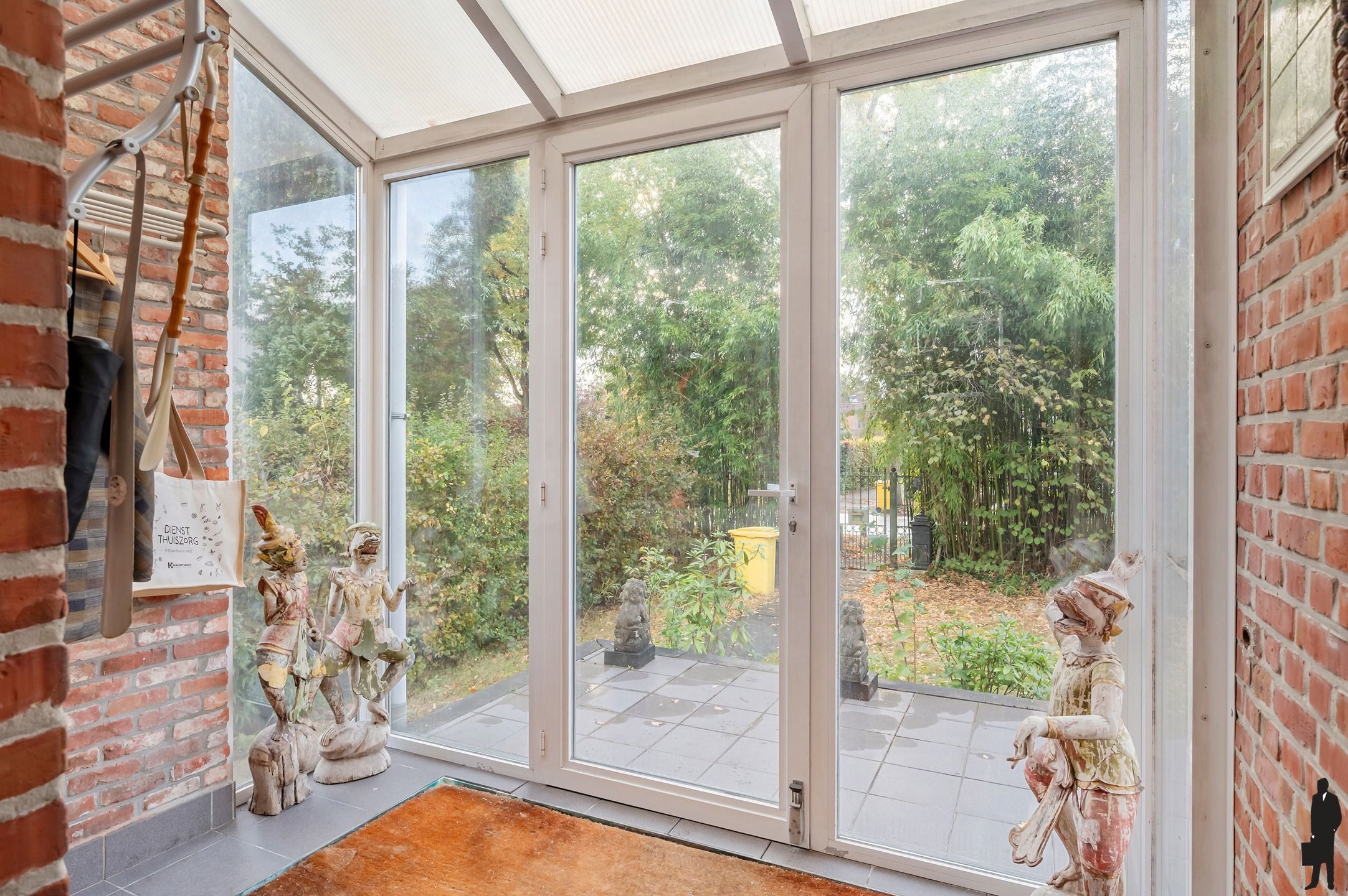 Authentieke karakterwoning met ruime tuin  foto 2