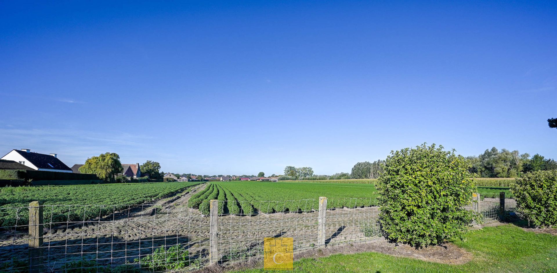 Bungalowwoning op topligging met zicht over de velden foto 21