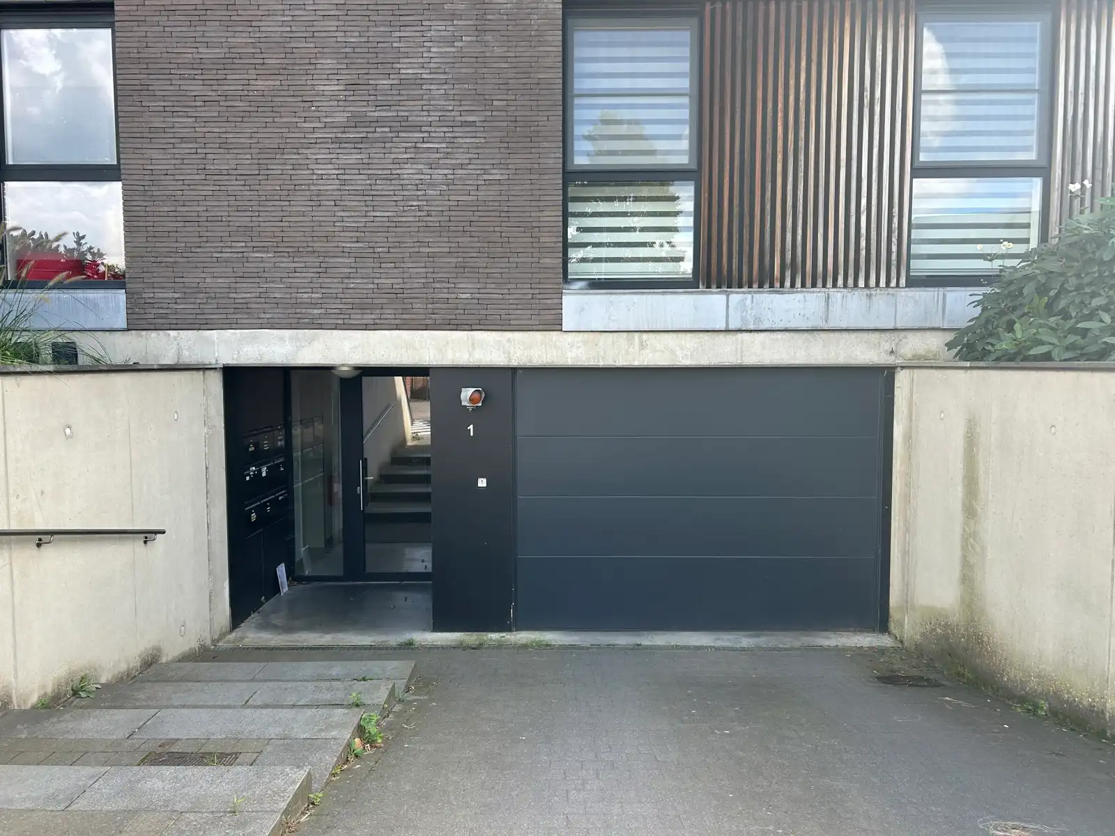 Tweeslaapkamer-appartement met terras + staanplaats  foto 2