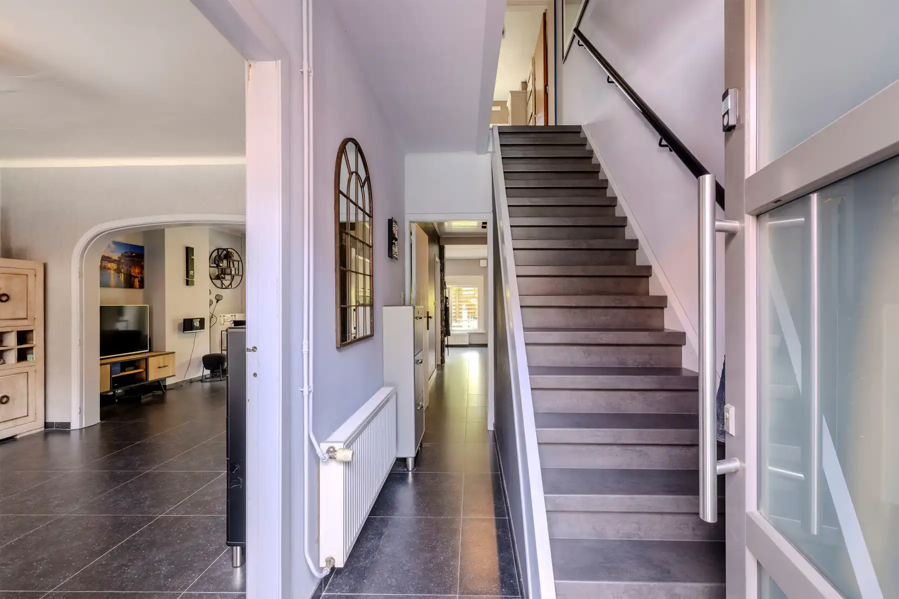 Instapklare woning met 4 slpks, 2 badks en gezellige tuin foto 13
