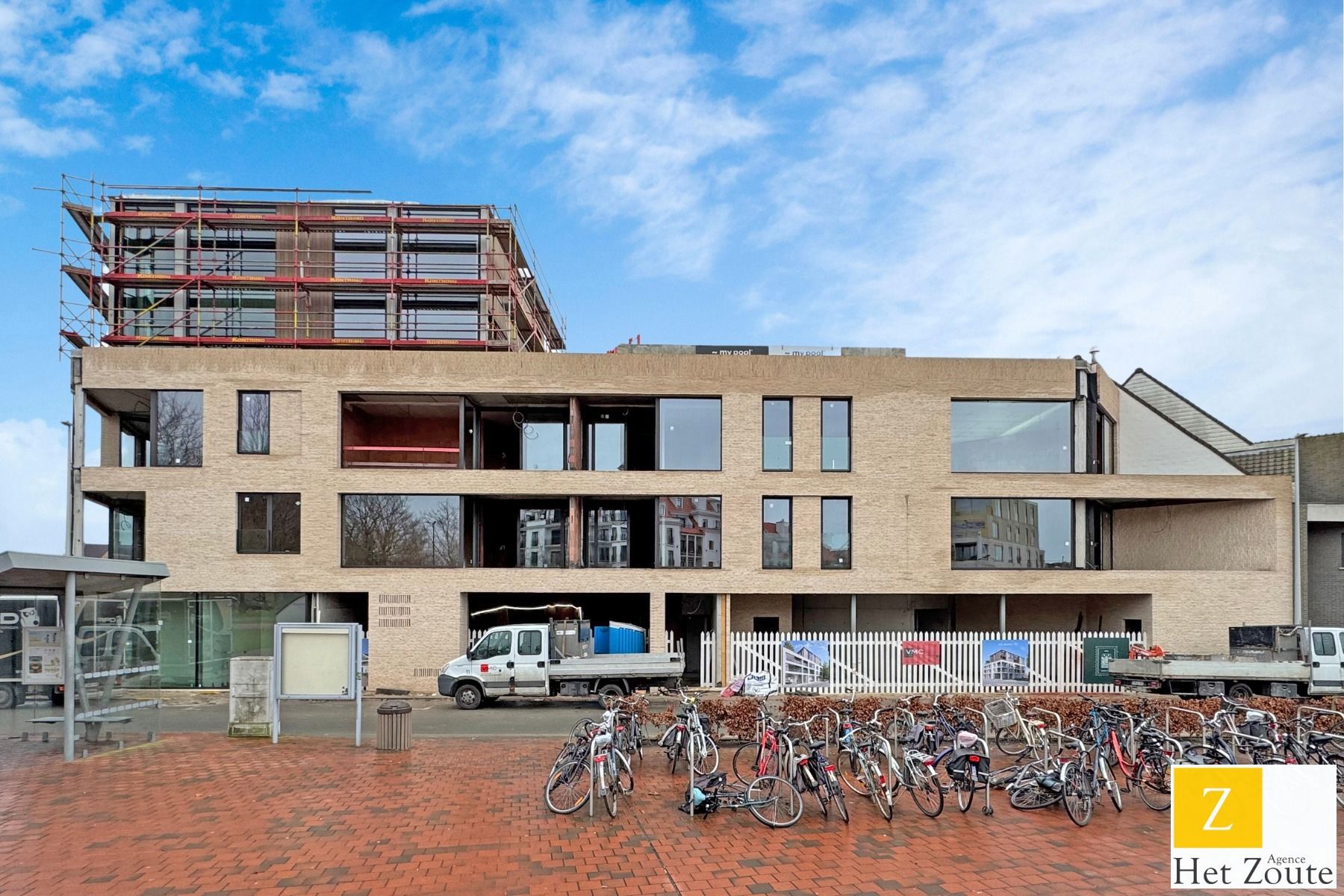 Nieuwbouwappartement met zicht op het Maurice Lippensplein foto 3