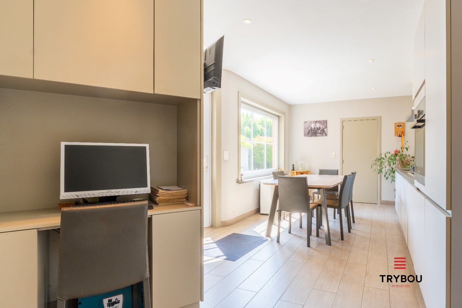 Gezellige en ruime woning met tuin - instapklaar in het hart van Ledegem foto 14