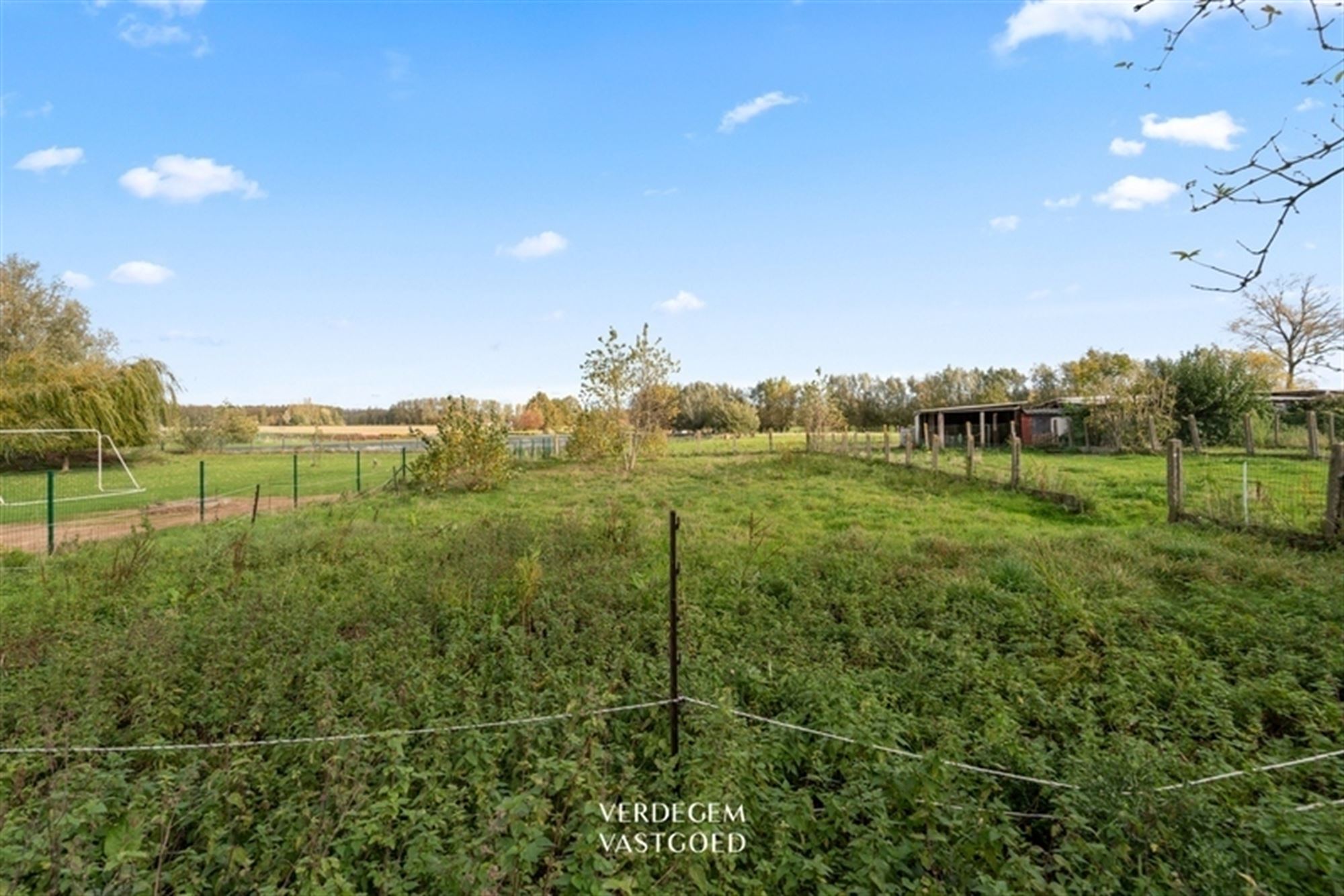 Bungalow met 3+1 slaapkamers op perceel van 2.332m² foto 19