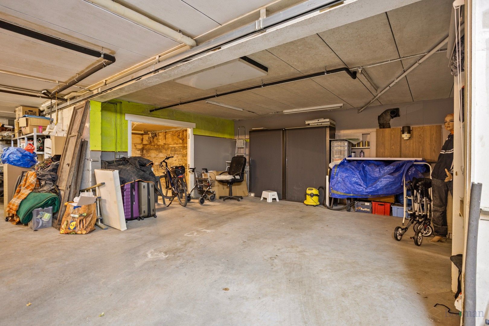 Handelspand met parking te koop in Diest foto 11