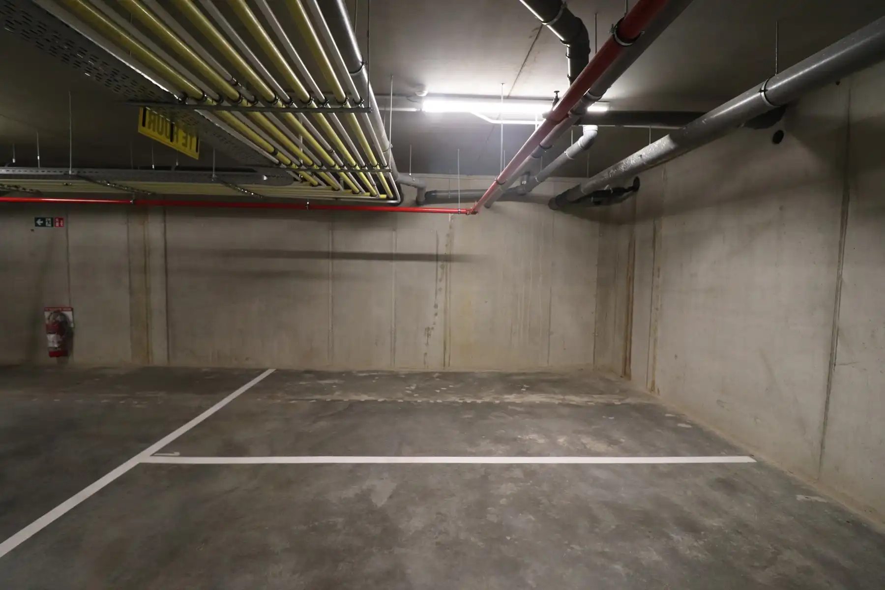 Ondergrondse autostaanplaats P2 in het centrum Merksplas foto 2