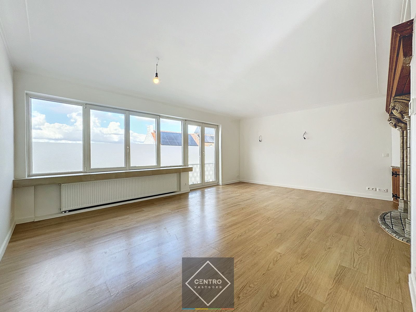 RUIM appartement met 3 slpks en 2 badks te Lauwe! foto 2