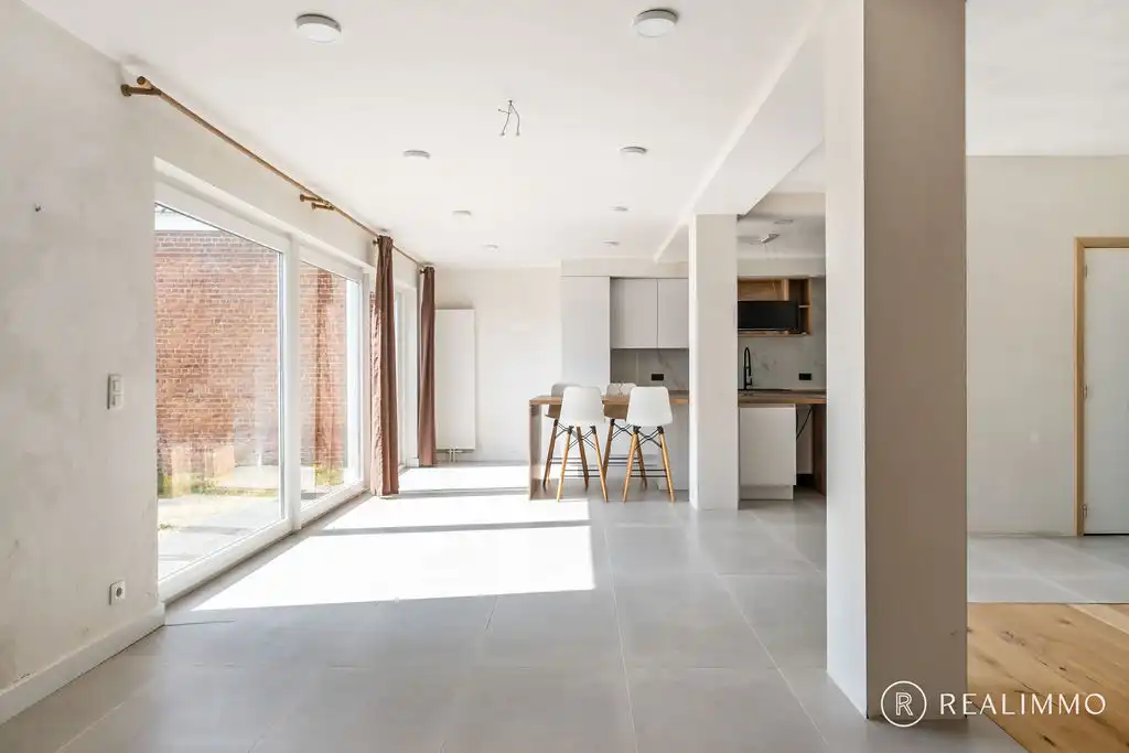 Instapklare woning met 4 slaapkamers in Brakel foto 10