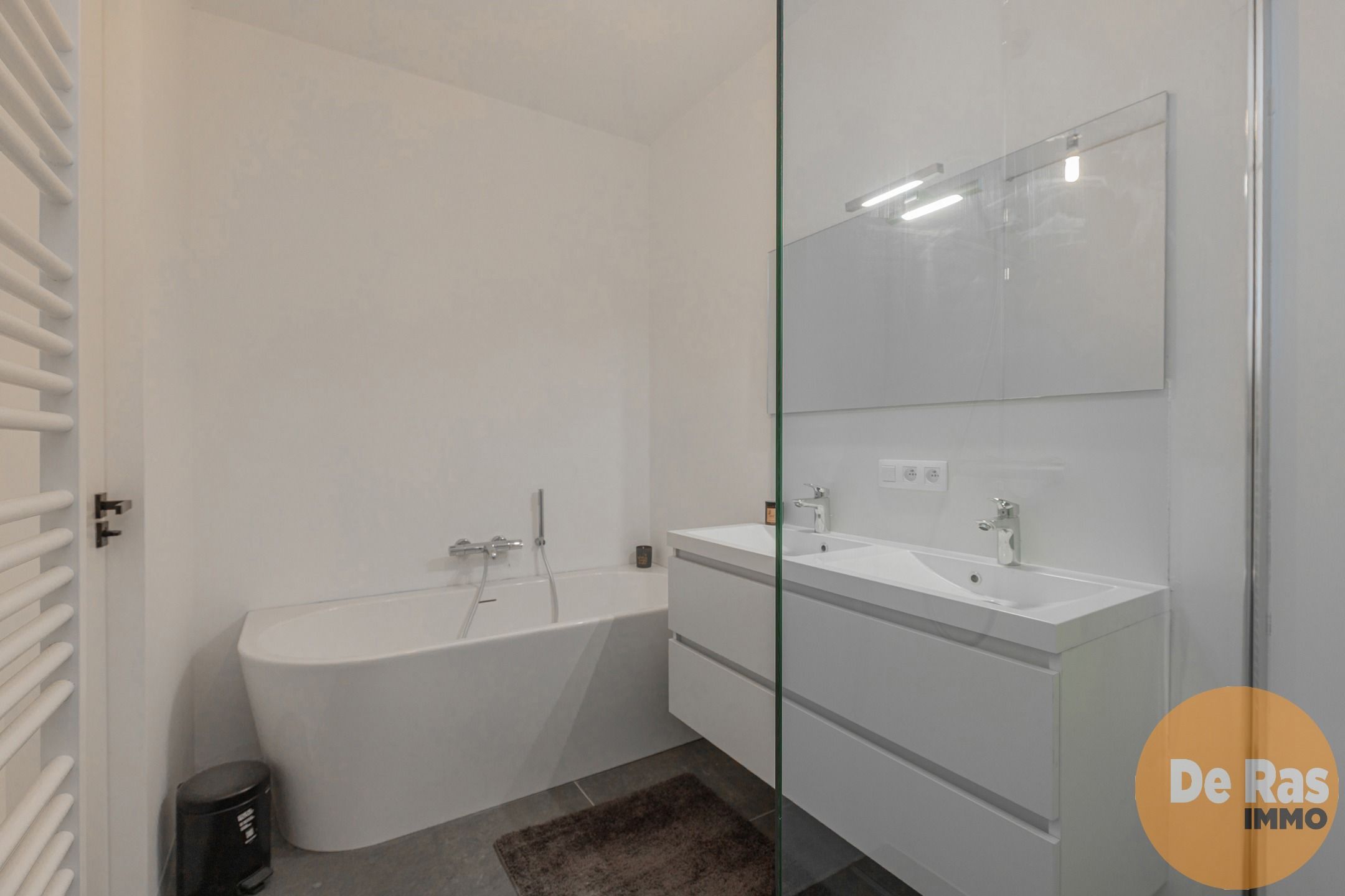 GENT - Prachtig nieuwbouwappartement met 2 slaapkamers foto 9