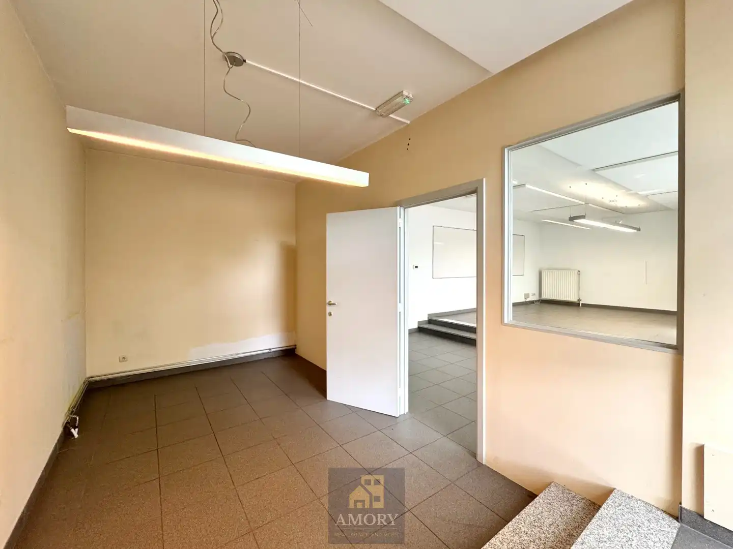 Ruime handels- of kantoorruimte van 147 m² aan de Visserij te Gent foto 2