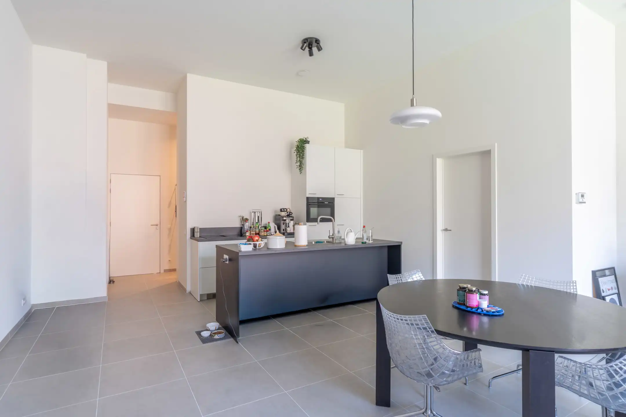 Knap en licht gelijkvl. appartement met terras en tuin foto 44