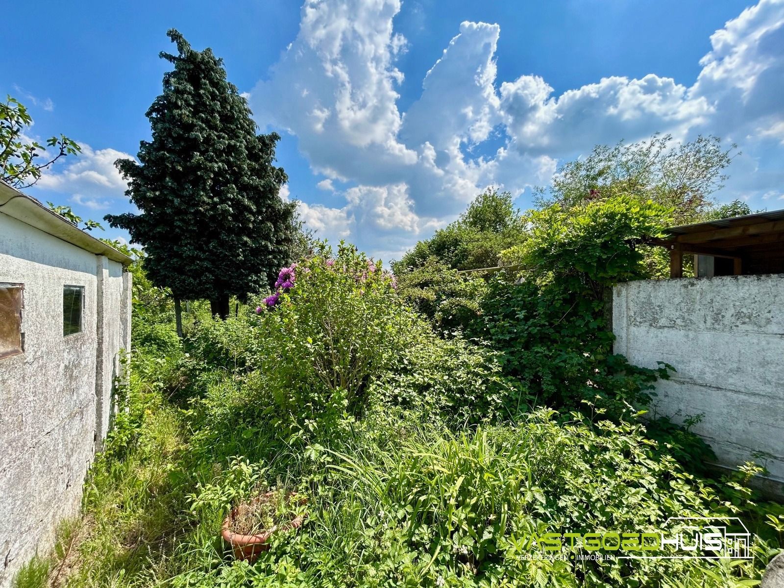 Ruime gezinswoning met garage en tuin foto 26
