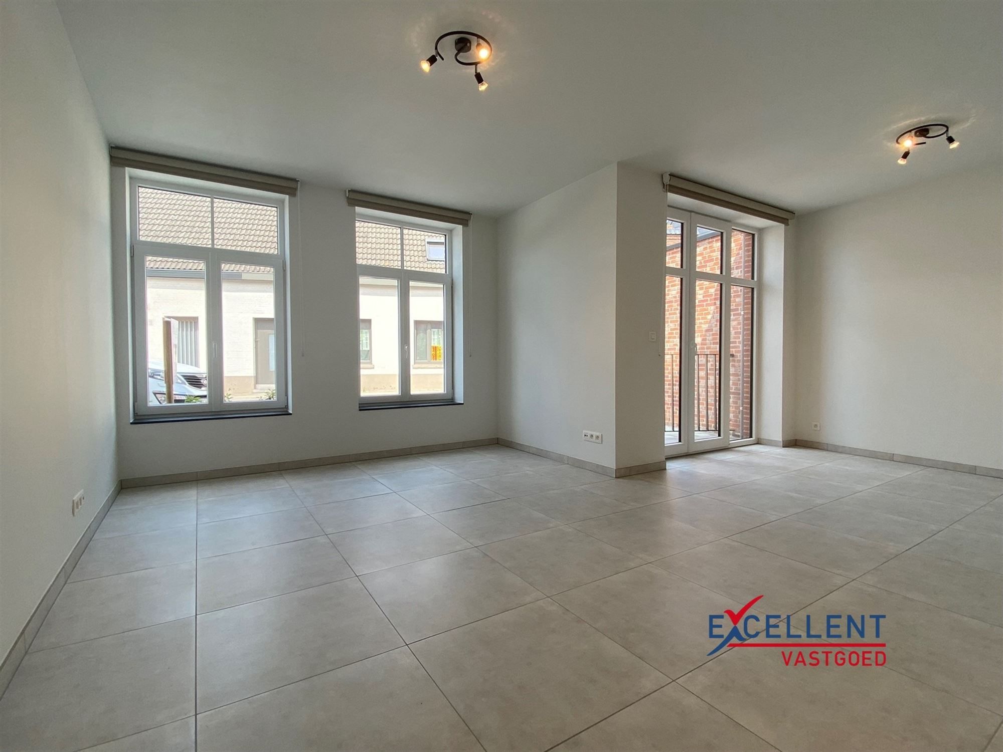 Nieuwbouw appartement met 1 slaapkamer en garage te huur in Vinkt (Deinze)! foto 2