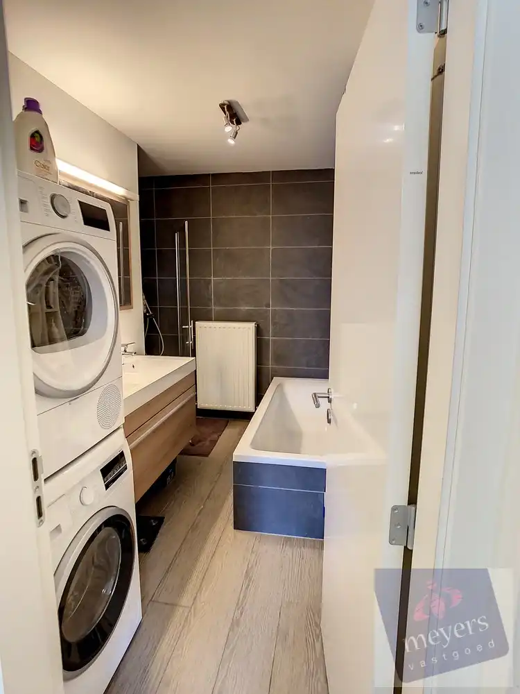 Halfopen bebouwing met tuin in rustige woonwijk te Borgloon foto 12