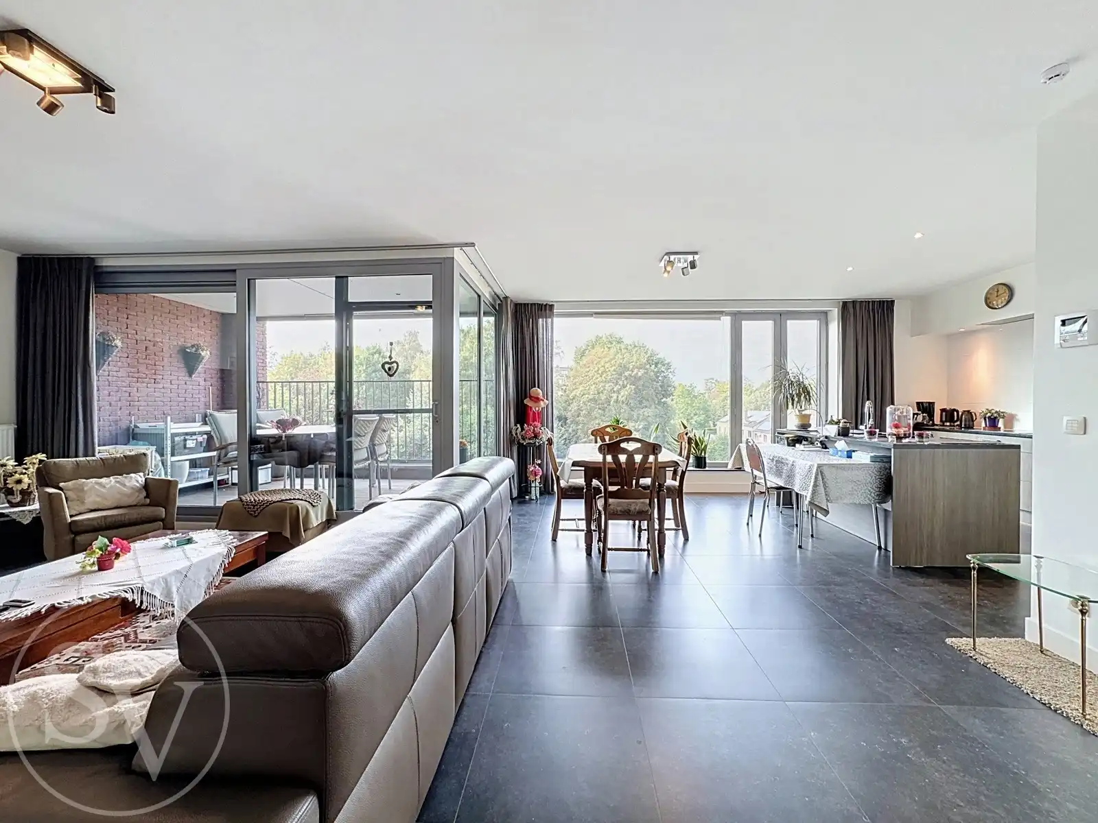 Appartement te koop foto {{pictureIndex}}